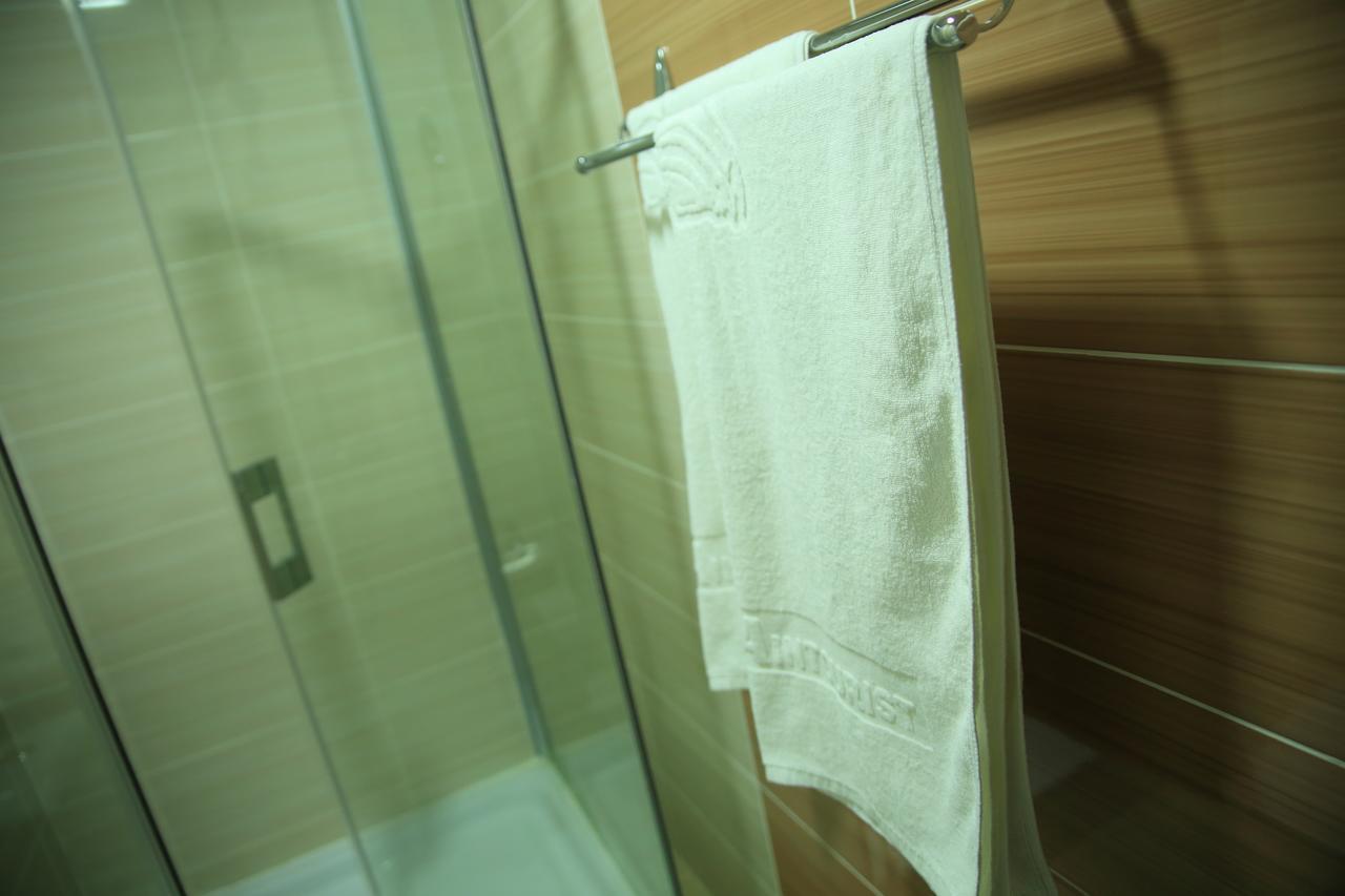 Naryn Aska Hotel מראה חיצוני תמונה