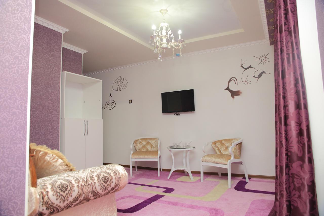 Naryn Aska Hotel מראה חיצוני תמונה