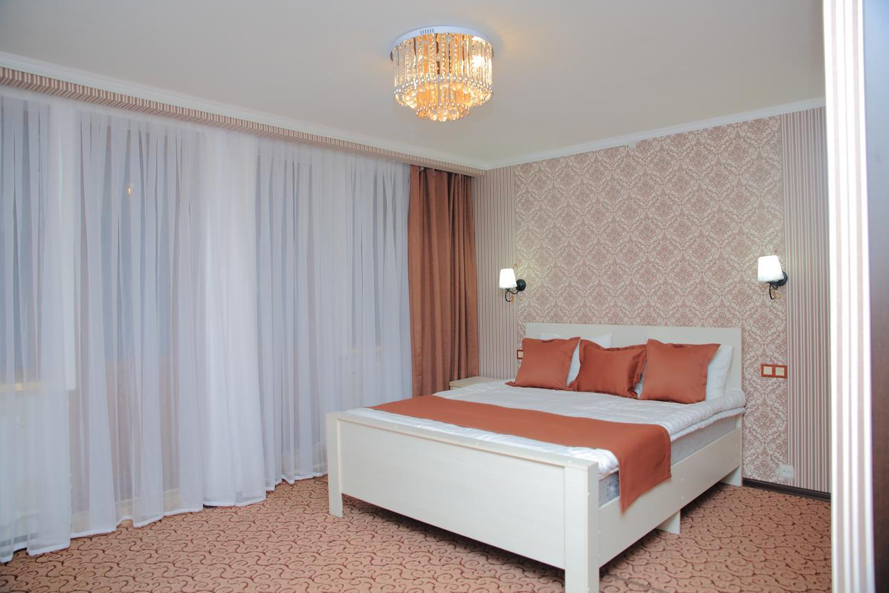 Naryn Aska Hotel מראה חיצוני תמונה