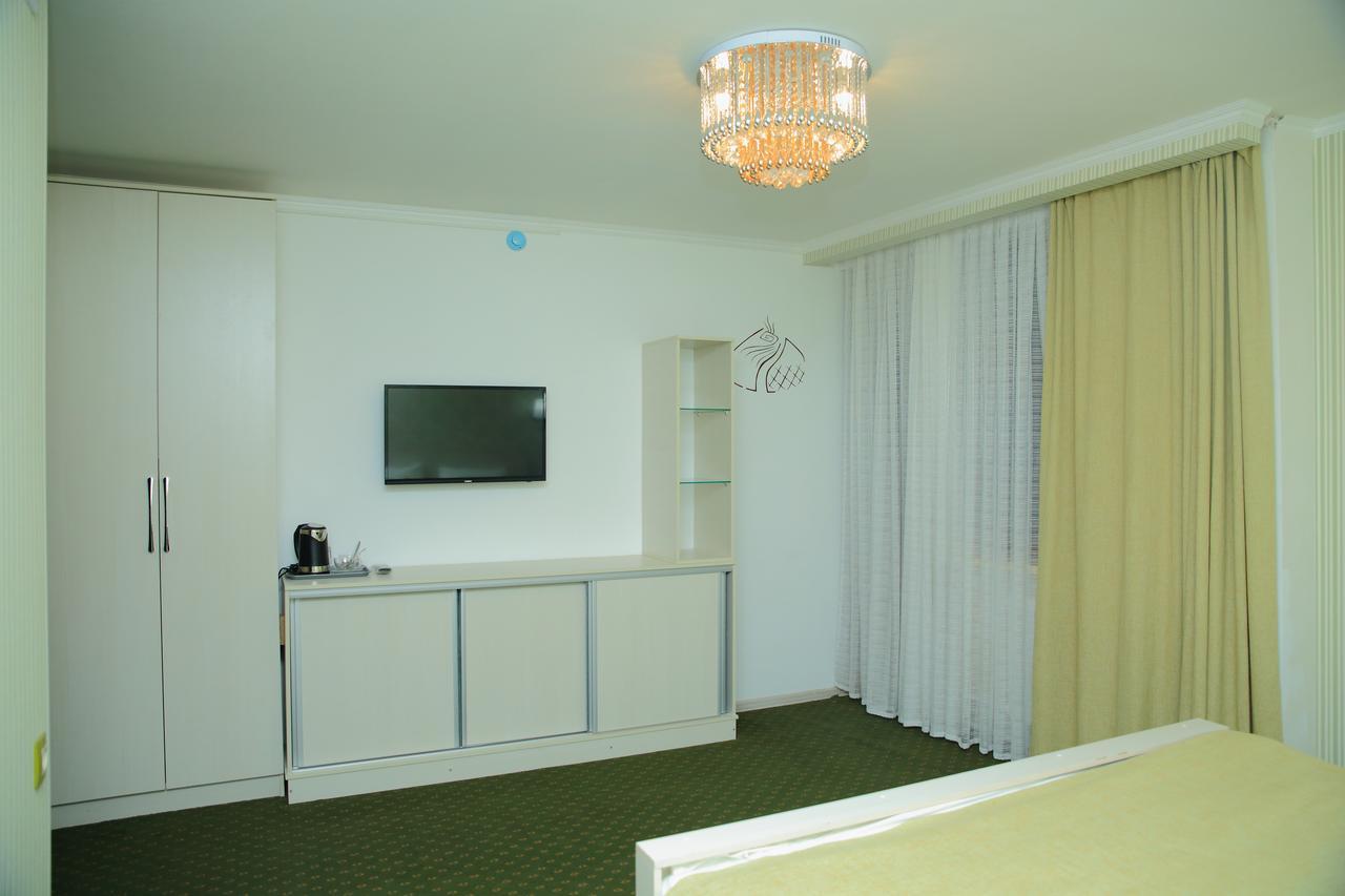 Naryn Aska Hotel מראה חיצוני תמונה