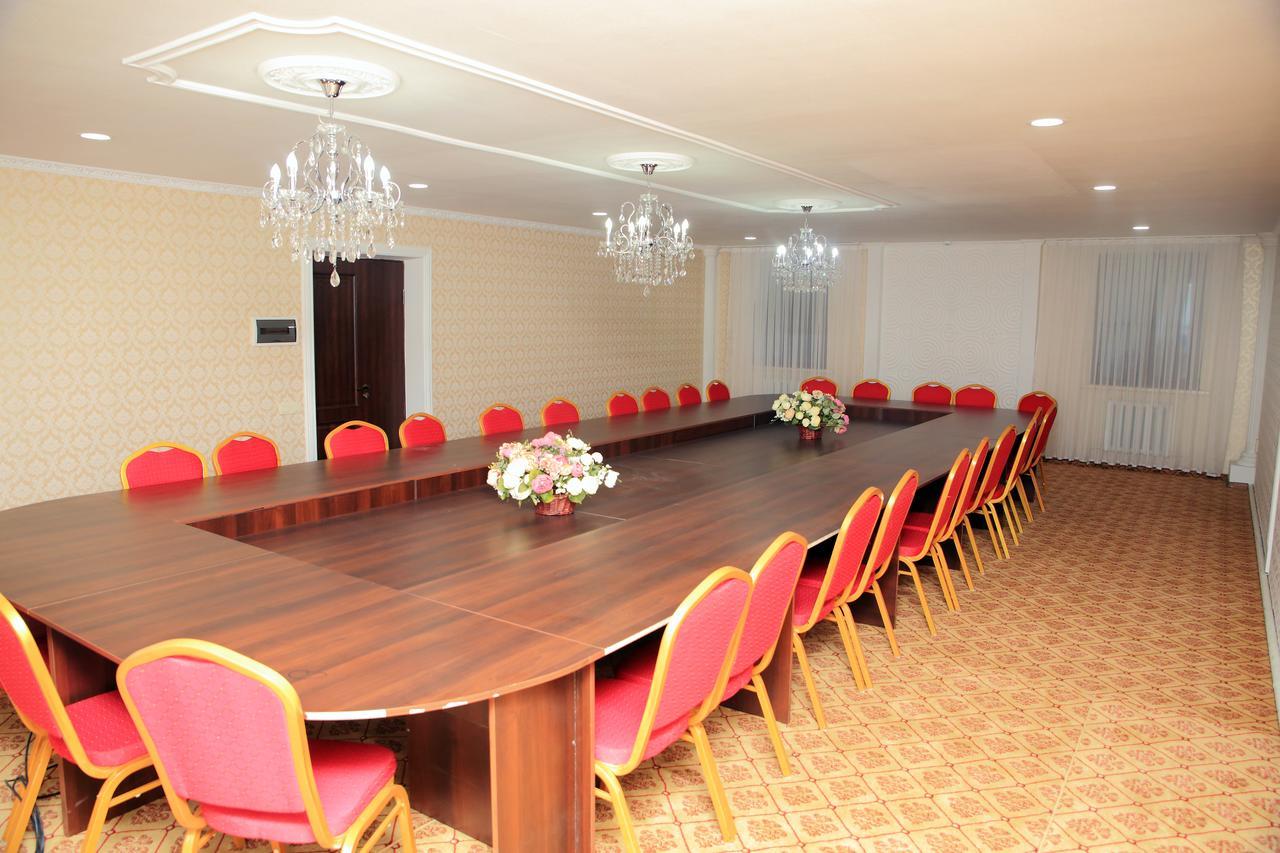 Naryn Aska Hotel מראה חיצוני תמונה